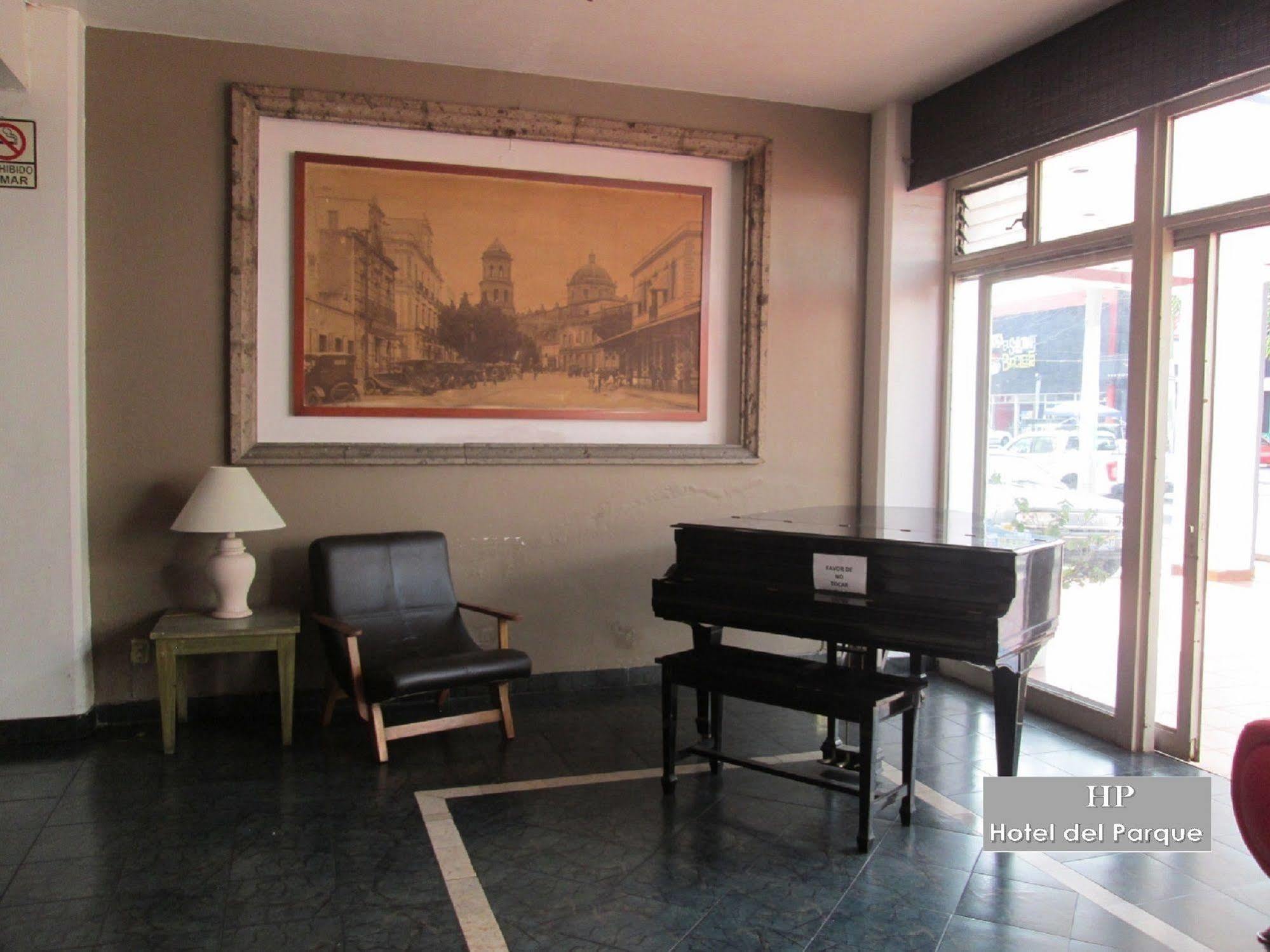 Hotel Del Parque Guadalajara Luaran gambar